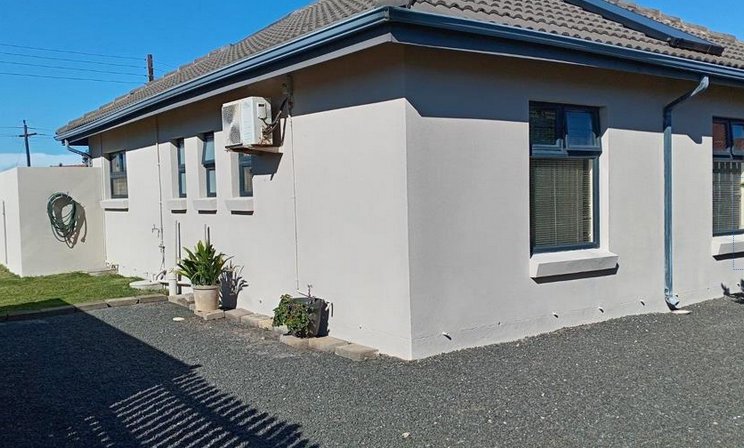 3 Bedroom Property for Sale in Kidds Beach Eastern Cape
